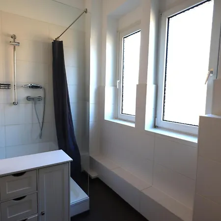 3br - - Kitchen - 10 Min To Ice דירה