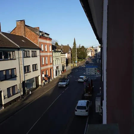 3br - - Kitchen - 10 Min To Ice