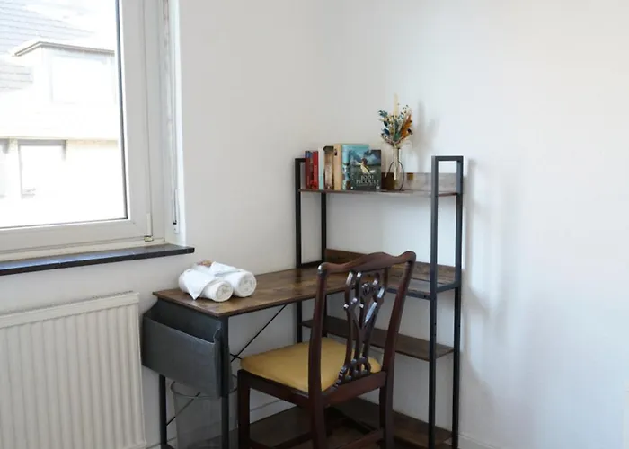 3br - - Kitchen - 10 Min To Ice Siegburg