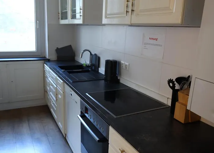 3br - - Kitchen - 10 Min To Ice